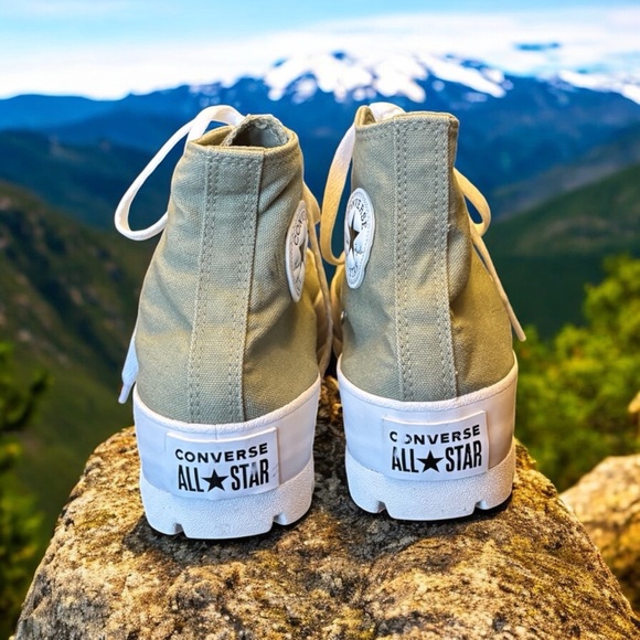 Converse Chuck Taylor All Star Lugged Platform High Top Sneaker.. - Picture 6 of 12